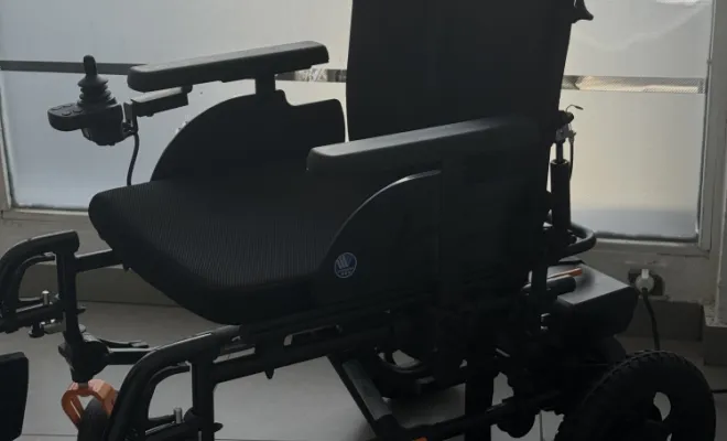 🦽 Fauteuil roulant électrique : guide complet pour choisir une solution de mobilité adaptée, Saint-Denis, Médic À Lit